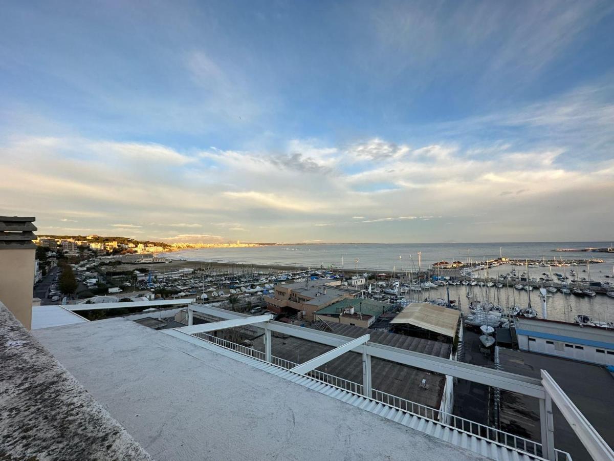 Mare Cibo E Relax Ad Anzio Apartment Luaran gambar